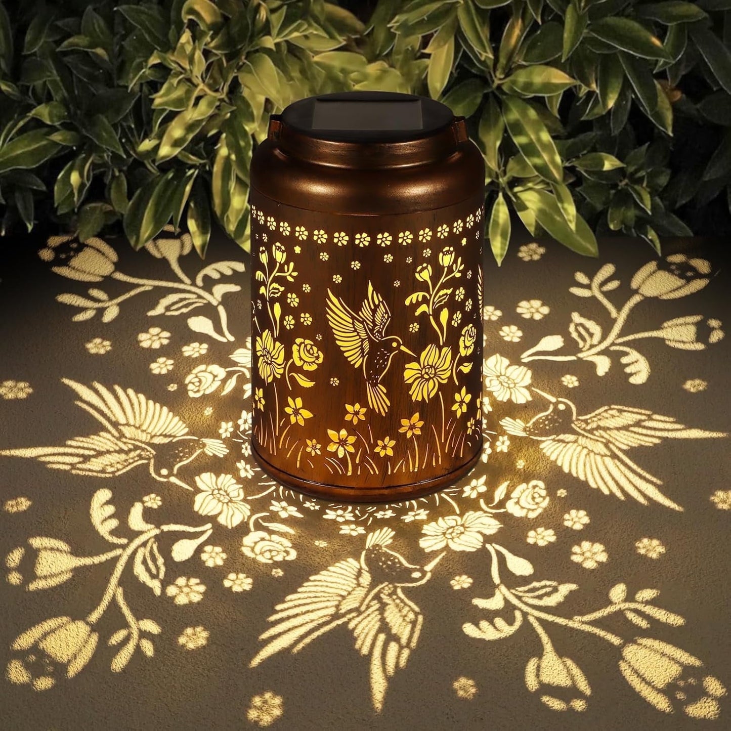 Solar Lanterns Outdoor Waterproof Hummingbird Garden Decor Gifts for Women Mom Grandma Hanging Solar Lights Metal Solar Decoration Outside for Yard, Patio,Backyard,Porch